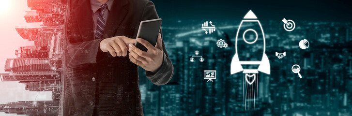 Naklejka premium Startup growth begins with innovation, rocket-inspired momentum, and early-stage strategies that power business development and entrepreneurial success. Vouch