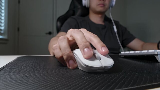 Computer mouse usage for digital marketing and online business work