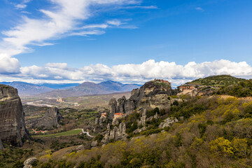 Obraz premium Meteora, Greece. Mountain scenery with Meteora rocks and Orthodox Monasteries, a Greek landmark in Thessaly