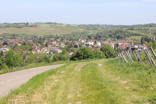Vue d'ensemble de la ville, ville de Poligny, d&eacute;partement du Jura, France