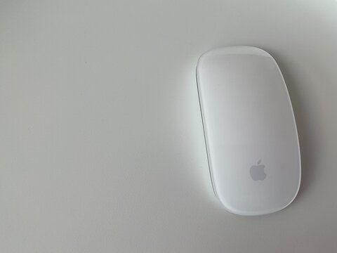 apple mouse photo