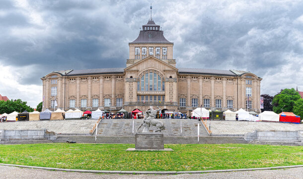 National Museum in Szczecin and Waly Chrobrego boulevard