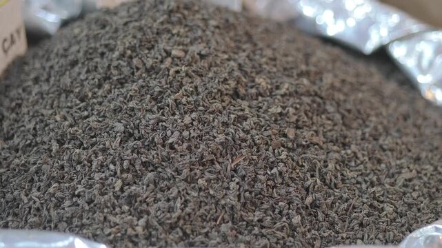 dried tea leaf selling at the market 