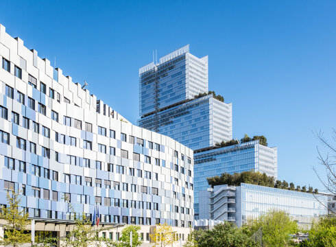 Paris, France - April 7, 2026: Western view of the Tribunal de Paris (Courthouse of Paris) building by architect Renzo Piano next to the Regional Directorate headquarters of the Paris Judicial Police.