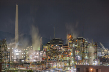 Fototapeta premium 日本の山口県周南市のとても美しい工場夜景