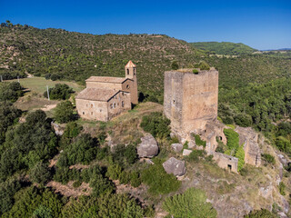 Fototapeta premium Castle of Riner, S. XII – XIII. and church of Sant Martí de Riner, from the 18th century, Riera de Cardona (Riu Negre), Solsones, Catalonia, Spain