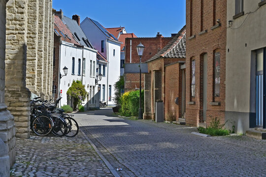 Malines (Mechelen):  lo storico quartiere del Groot Begijnhof (Gran Beghinaggio), Fiandre, Belgio