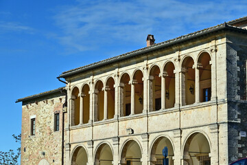 Naklejka premium Montepulciano, Casa Parrocchiale della Chiesa o Santuario della Madonna di San Biagio, Val d'Orcia, Toscana