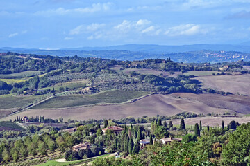 Naklejka premium Montepulciano, veduta della valle dalla Chiesa o Santuario della Madonna di San Biagio, Val d'Orcia, Toscana