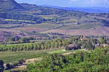 Naklejka premium Montepulciano, veduta della valle dalla Chiesa o Santuario della Madonna di San Biagio, Val d'Orcia, Toscana