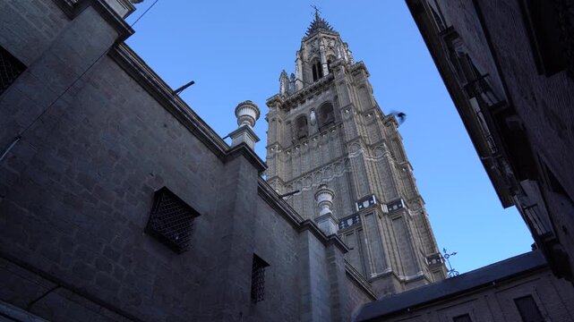 Detalle de la torre de la Catedral de Toledo, Castilla la Mancha, Espa&ntilde;a. Mayo de 2026.