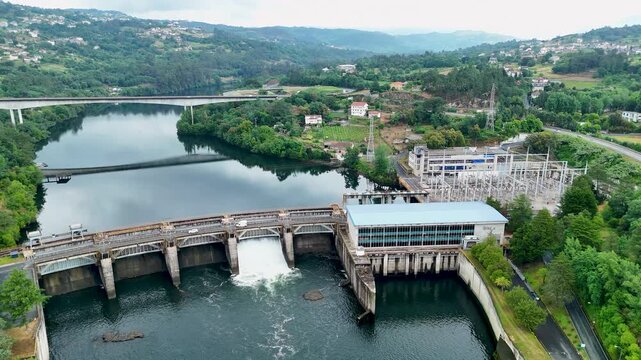 Velle dam and hydroelectric power plant releasing water