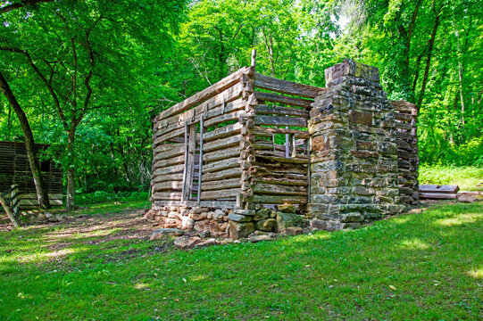 Bixley Arkansas cabin remains
