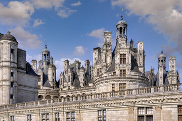 Fototapeta premium The Chateau de Chambord, in the Centre-Val de Loire region, is one of the most recognizable châteaus in the world due to its French Renaissance architecture.