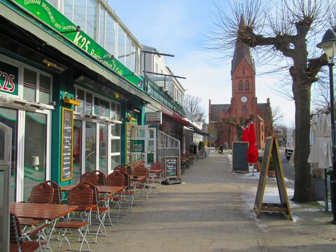 warnem&uuml;nde, deutschland - k 25 restaurant