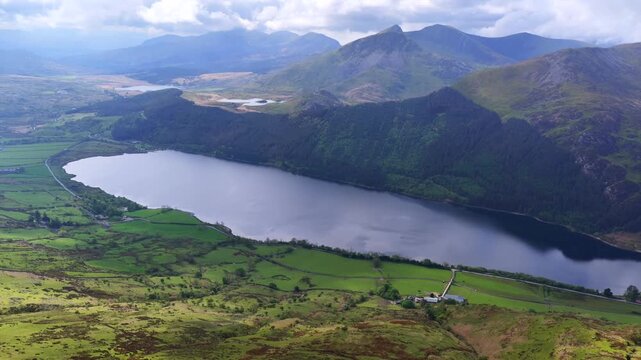 Llyn Cwellyn Snowdonia Wales 4K