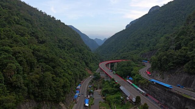 Kelok 9 road next to Harau valley, Sumatra, Indonesia