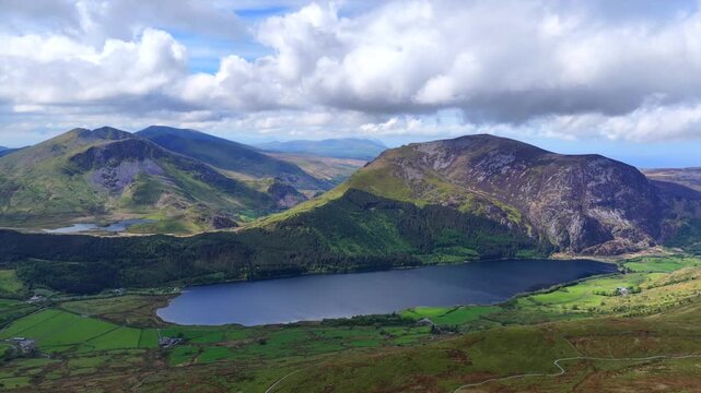 Llyn Cwellyn Snowdonia Wales 4K