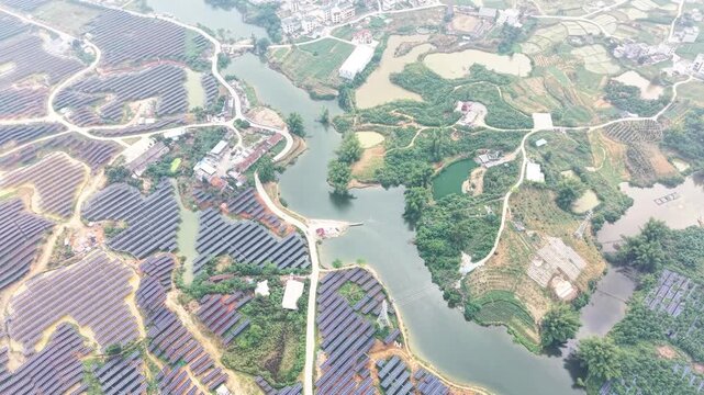 Educational Documentary: How Solar Panels Coexist with Rural Farmland, Rivers and Villages