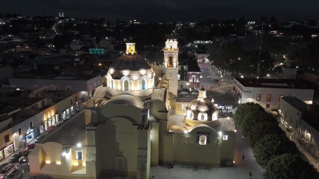 Iglesia de San Jos&eacute;, Tlaxcala, M&eacute;xico. Video Cinematogr&aacute;fico de Noche con Dron (4)