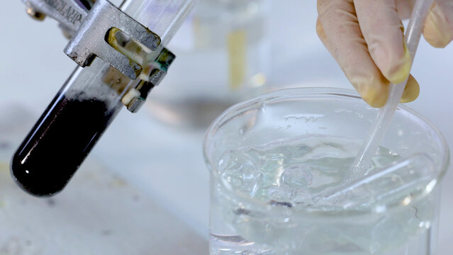 Chemical Reaction Between Zinc and Hydrochloric Acid in Laboratory Glassware