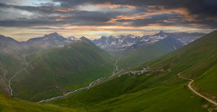 The flowery plateau and scenery of the Ka&ccedil;kar Mountains.