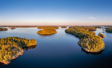 Obraz premium sunset over the lake