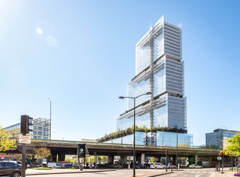 Clichy, France - April 7, 2026: View from Clichy of the Tribunal de Paris (Courthouse of Paris) housed in a 38 storeys, 160 metres high building designed by architect Renzo Piano and achieved in 2017.