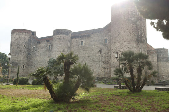 View of the castle called Castello Ursino, Castello Svevo di Catania, Sicily, Italy