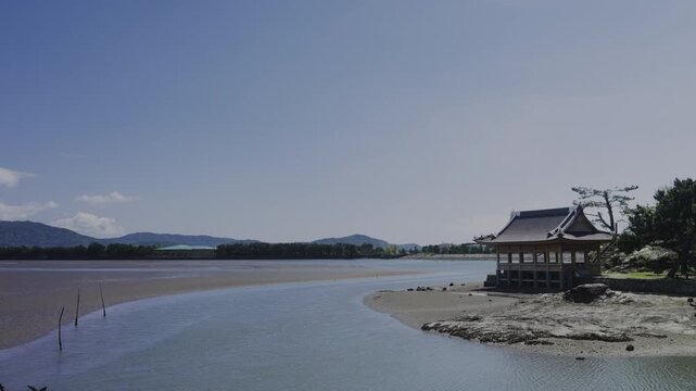 「和歌の浦の干潟と観海閣」和歌山県和歌山市 Tidal Flats and Kankai-kaku Pavilion &ndash; Japan Heritage &ldquo;Wakanoura Scenic Treasure,&rdquo; Wakayama City, Japan