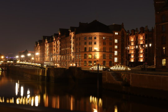 Hamburg bei Nacht 
