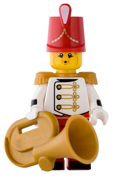 Dortmund - Deutschland 6. Mai 2026 - Lego Minifigure Musiker mit goldener Tuba

