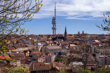 Blick vom Veitsberg auf den Prager Stadtteil Zizkov mit Fernsehturm © Uwe