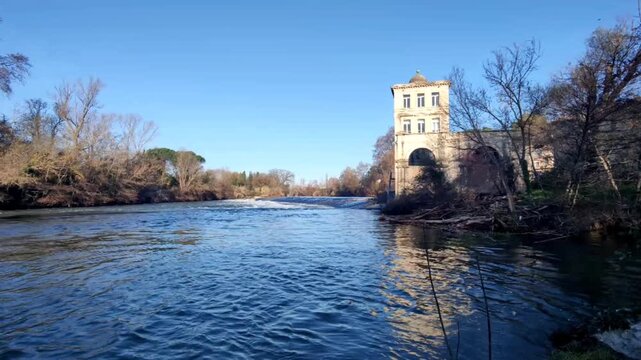 Video of the Ancien Moulin de Bagnols, also known as Moulin Cordier, on the banks of the Orb River in the city of B&eacute;ziers, France
