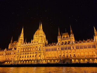 Obraz premium hungarian parliament building