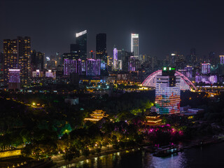 Obraz premium Night view of Wuhan, Hubei, China's city skyline and landmarks