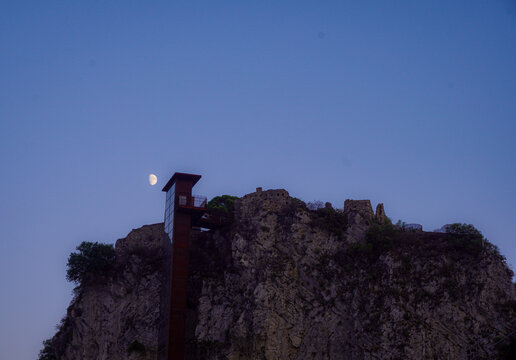 La montagne et la lune de Sicile