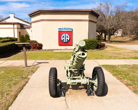 Fort Bragg, NC - USA: Entrance to the 82nd Airborne Museum in full sunshine with canon in foreground