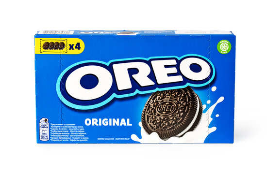 Oreo original cookies multipack box with milk splash