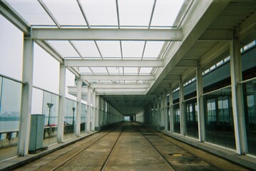 Obraz premium empty subway station