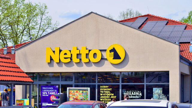 Warsaw, Poland. 5 May 2026. Outside supermarket Netto. Signboard "Netto"