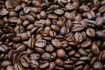 Fototapeta premium Horizontal Full Frame Background of Roasted Coffee Beans Texture