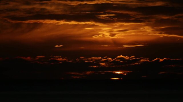 AMANECER EN EL CIELO