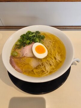 Niboshi Soba
니보시 소바