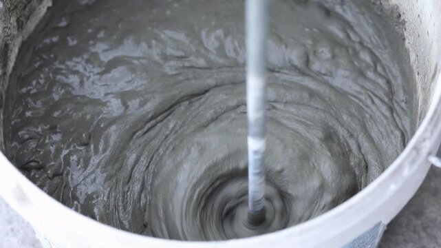 mixer in a bucket for mixing putty