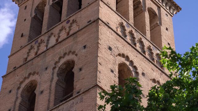 Torre de la iglesia de San Rom&aacute;n, Toledo, Castilla la Mancha, Espa&ntilde;a. Mayo 2026.