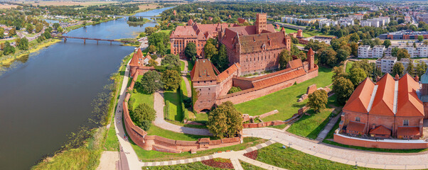 Widok z lotu ptaka na Malbork.