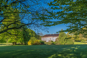 Obraz premium Idyllic Danish Manor in Spring