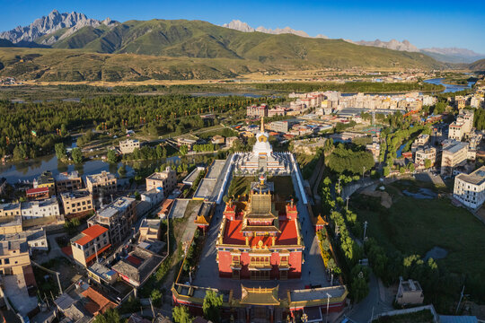 View of a Zhu De Commander in Chief & WushiGeda Living Buddha Memorial at Sunrise
Garze, Sichuan Province, Kham Tibet,