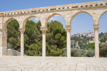 Fototapeta premium Arch on the Temple Mount and the Russian church.